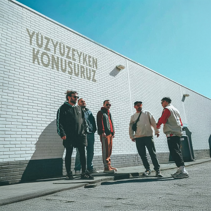 Yüzyüzeyken Konuşuruz --