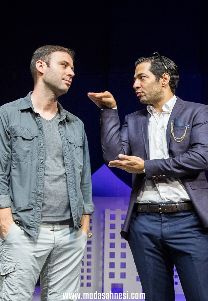 Bütün Çılgınlar Sever Beni