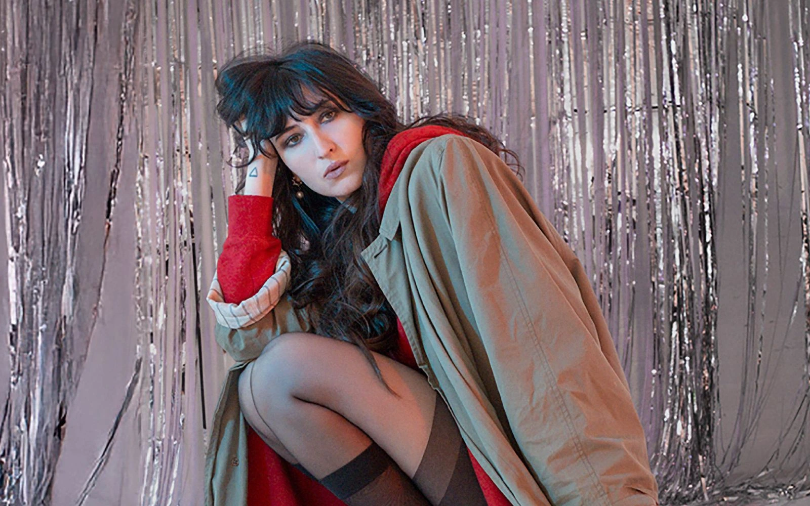 %100 Müzik Sunar: Tempers