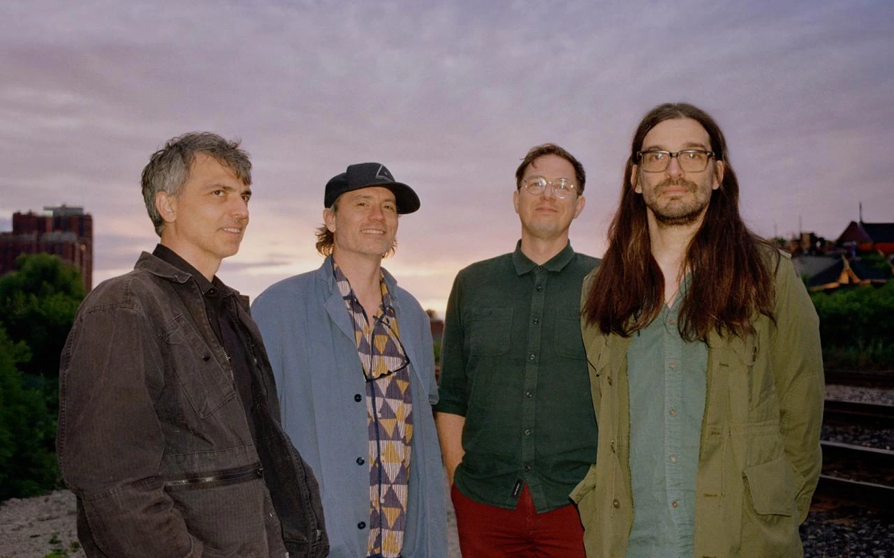 %100 Müzik Sunar: Holy Fuck