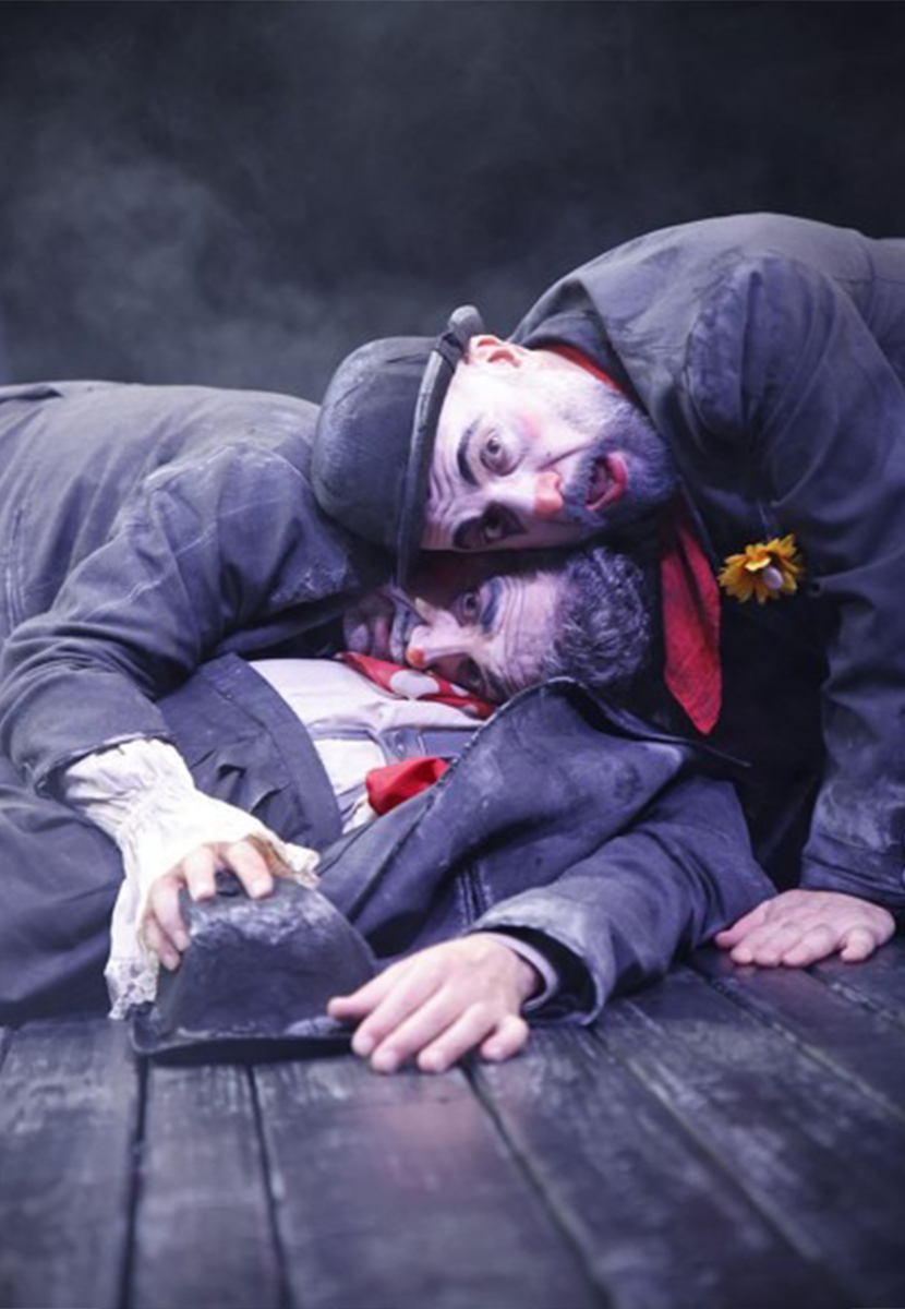 KÜÇÜK BİR İŞ İÇİN YAŞLI BİR PALYAÇO ARANIYOR