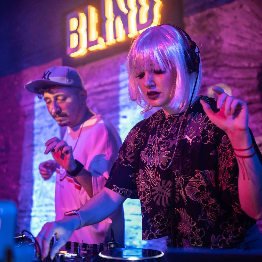 2000's Party / Daddy-E & Dear Darling 