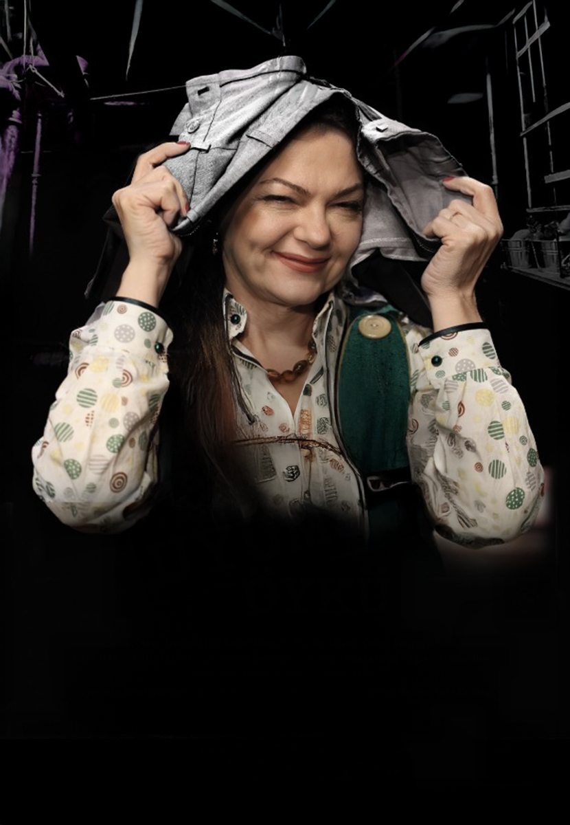 Tomris - Bir Uyumsuz Öykü