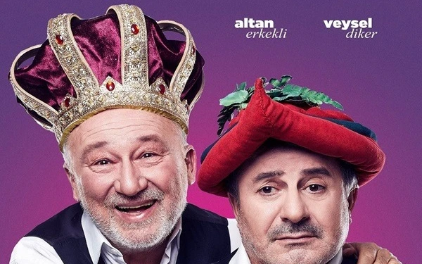 Ortadaki Oyun Tiyatro Oyunu