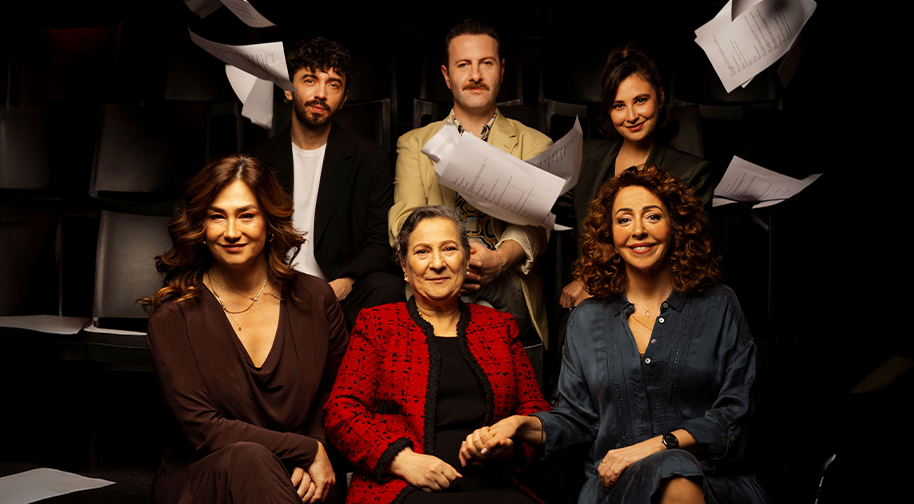 BİR AİLE PROVASI: YAŞAYIN GİTSİN