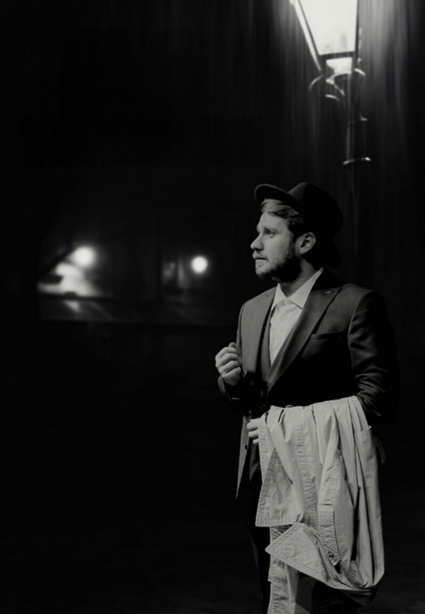 Aşiyan'da Bir Ölü Orhan Veli'yim