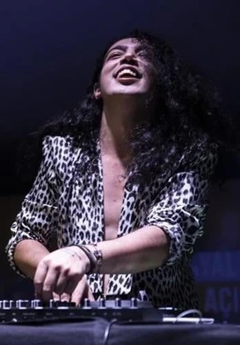 Dj Ali Taş ile 90’lar 2000’ler Türkçe Pop Gecesi