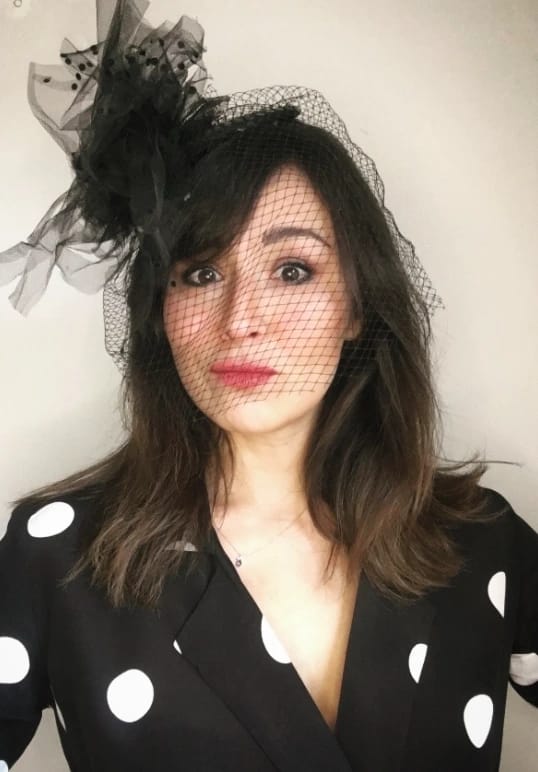 Lady Malumat-Tuba Ulu-Stand Up