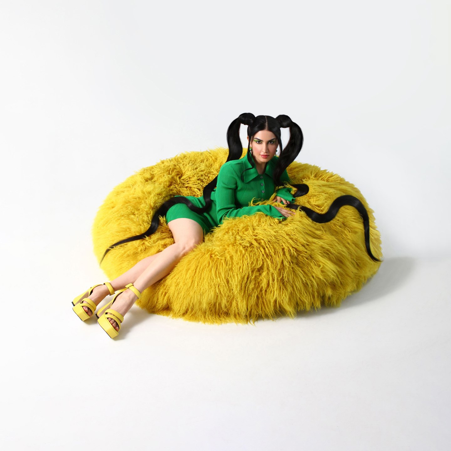 PARAMIDA (Love on the Rocks)