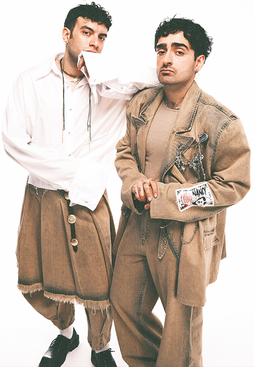 Dolu Kadehi Ters Tut