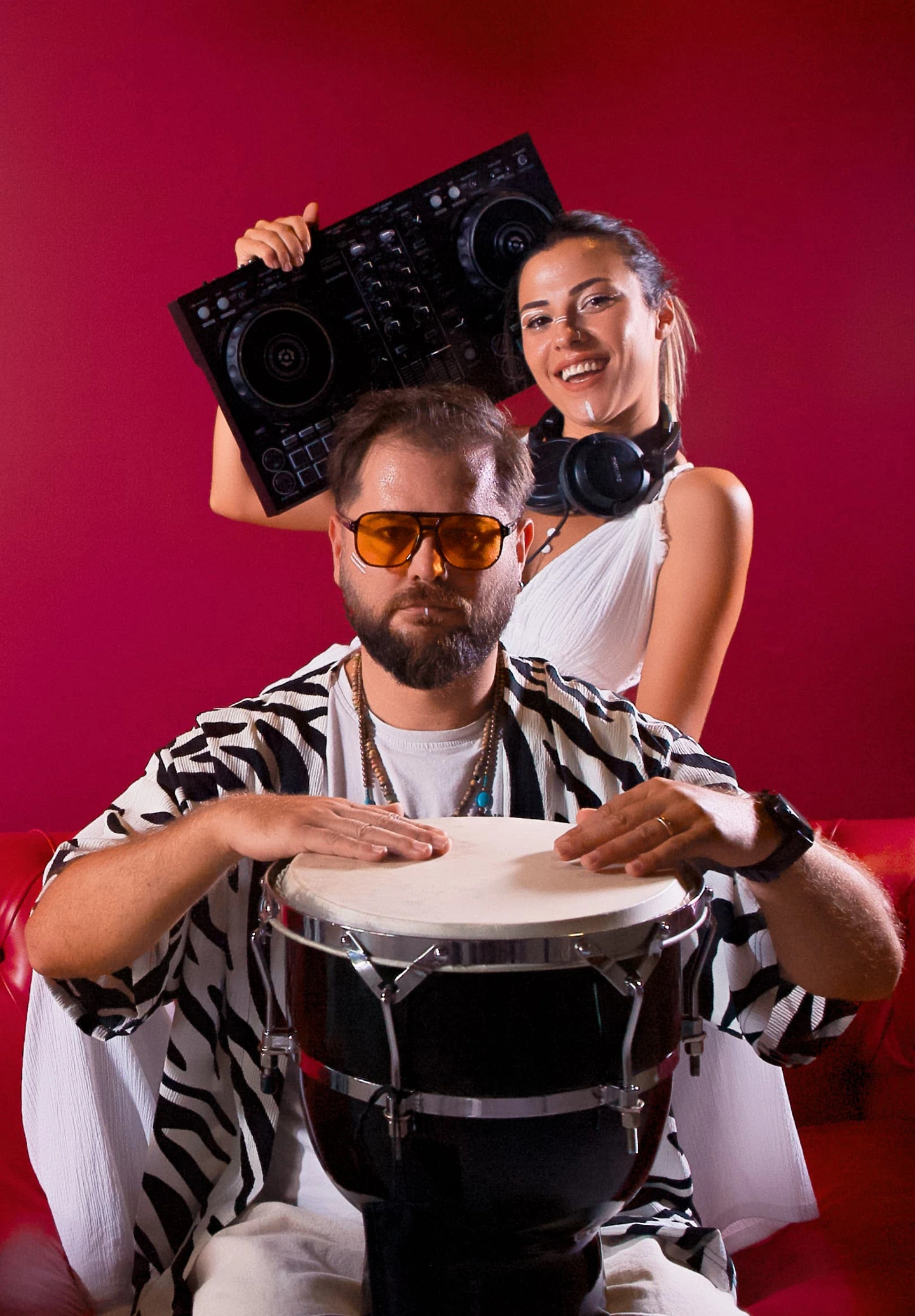 Mister and Missus: Her Telden Doksanlar