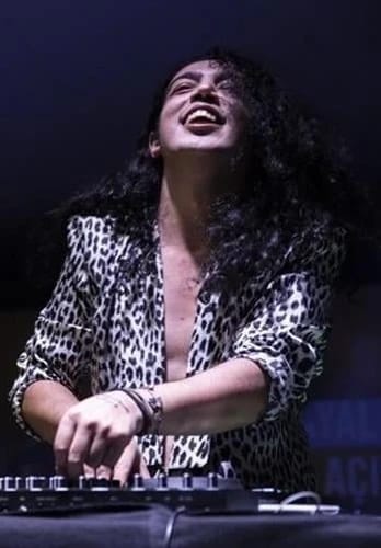 Dj Ali Taş ile 90'lar 2000'ler Türkçe Pop Gecesi