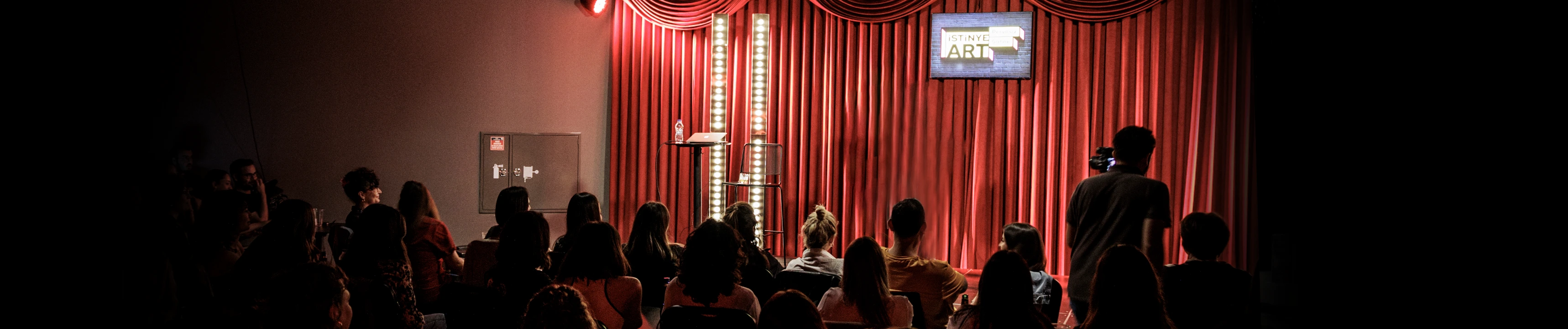 İstinyeArt Pervasız Sahne