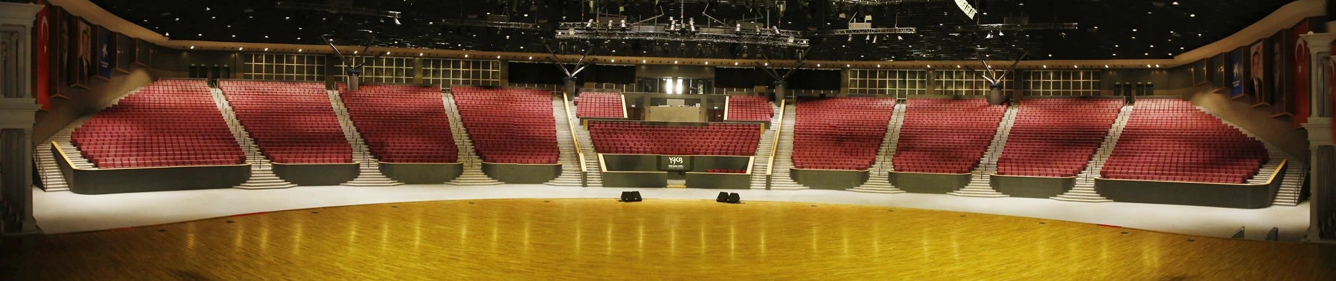 Yahya Kemal Beyatlı Gösteri Merkezi